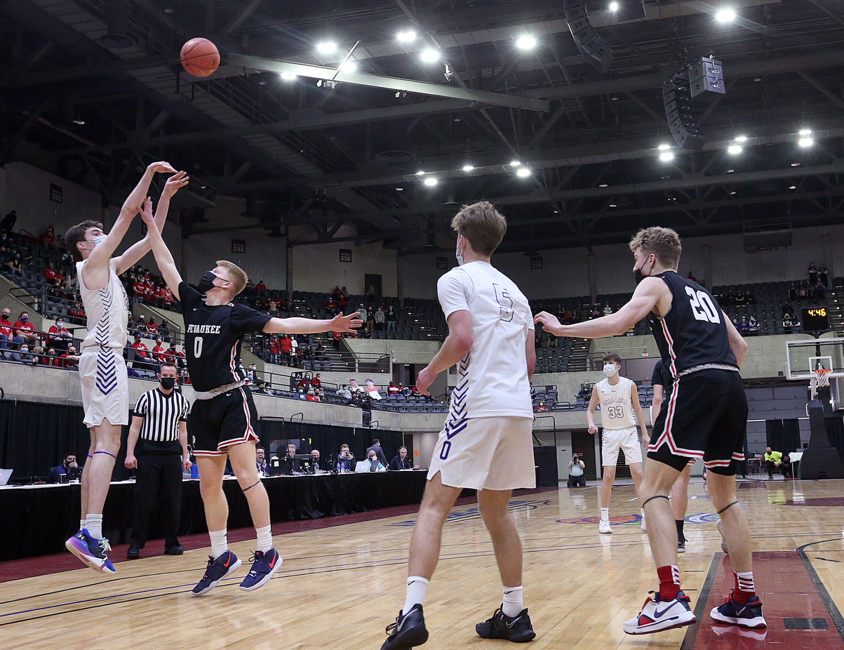 March 5: Pewaukee vs Onalaska